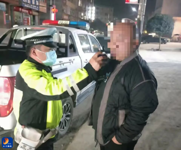 弃车狂奔躲检查，溜进超市仍被擒——通山一“酒司机”上演荒唐一幕