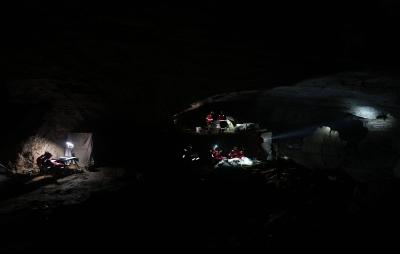 我国首次航天员洞穴训练圆满完成