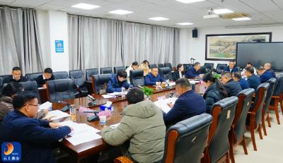 全县一季度经济运行分析研判暨2026年一季度“开好局、起好步”工作推进会召开