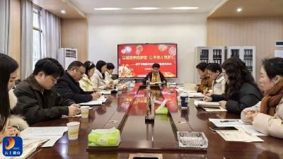 通羊四小：以读促研启新程　以书育人筑匠心 