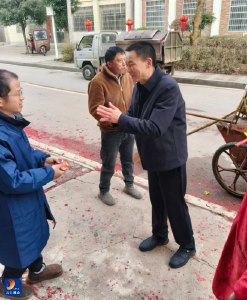 春节我在岗丨杨芳林乡：守护新春，乡间路上的“橘红色”