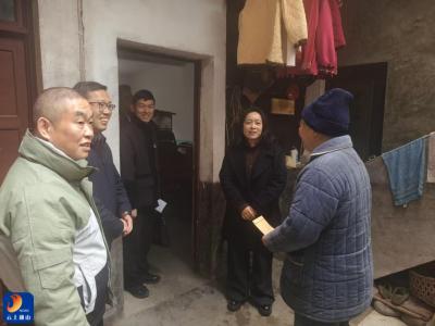 厦铺镇：开展春节走访慰问困难党员群众活动