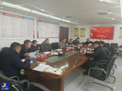 县人社局党组召开2025年度民主生活会