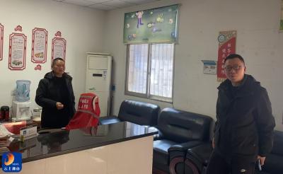 春节我在岗丨守牢“安全关” 过好“平安年”——南林桥镇：开展烟花爆竹及防火安全专项检查