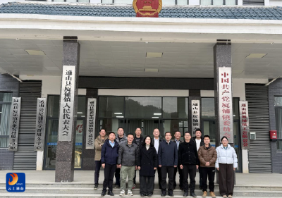 厦铺镇：政企同心话振兴 爱心倡议暖桑梓 