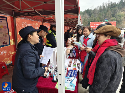 厦铺镇：年味里的禁毒宣传