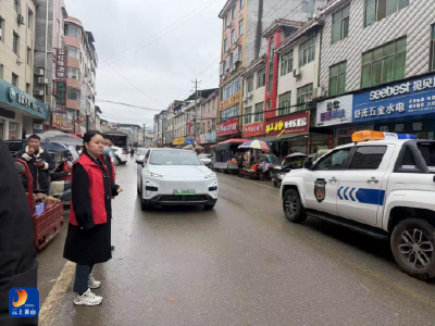 春节我在岗丨洪港镇：除夕坚守护平安 暖心护航过大年  