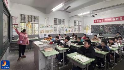 燕厦乡潘新小学主动求教取真经 校际交流促提升