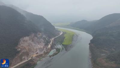 V视丨争分夺秒！板富公路建设跑出“加速度”