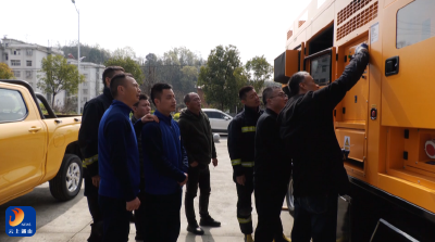 V视丨县住建局联合县消防大队开展内涝抢险车实操培训