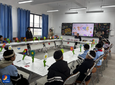 通羊一小：月满温情 爱伴成长