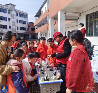 九宫山镇横石潭社区：禁毒宣传进校园 守护青春助成长