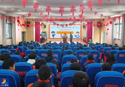 “开学第一课 版权知多少”——通山县开展护苗进校园知识宣传活动