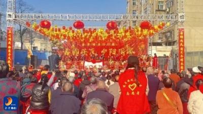 通羊镇凤池社区：古稀共庆新风尚 集体寿宴暖夕阳 