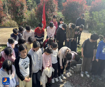 慈口乡石印小学开展清明祭英烈活动