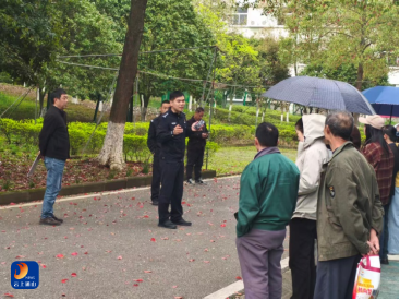 通山公安：深耕景区警务服务 让“宁好码”伴群众平安踏春