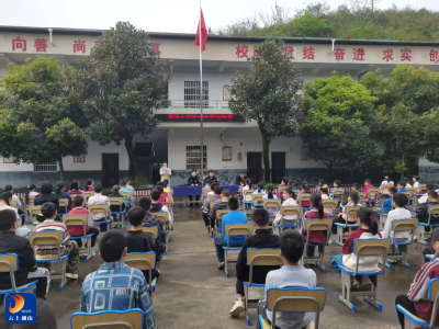 通山公安：法治春风润童心 “宁好码”守护进校园