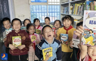 九宫山镇南成村：让全民阅读“沾泥水、带露水”