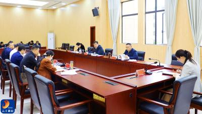 吴涛主持召开县委常委会会议