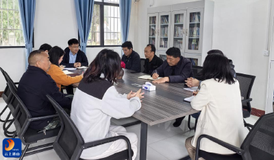 闯王镇人大第三代表小组开展代表行动