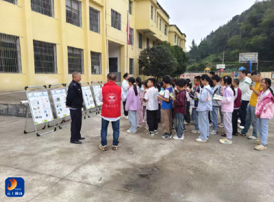 南林桥镇：开展“4・15”全民国家安全教育日暨禁毒宣传进校园活动 