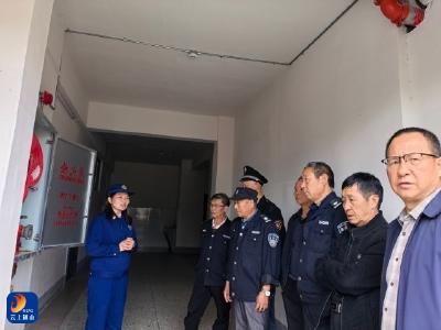 通山县消防救援局：开展高层建筑消防安全培训活动