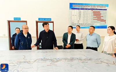 吴涛 王功辉调研黄荆口水库项目建设工作