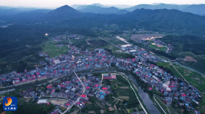 围绕“四联”目标 促进边贸往来—— 洪港镇：着力构建省际和谐发展环境