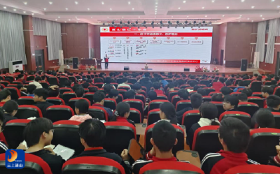 应急救护进校园 守护青春助成长——通山县红十字会走进新时代高中开展应急救护培训活动