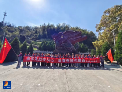 南林桥镇南林中学师生赴楚王山烈士纪念园参观  