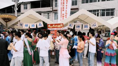 【图文】通山：枇杷香飘民族情 “三交”赋能促振兴