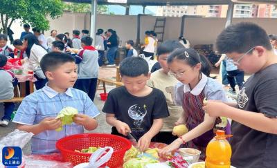 巧手烹美味 劳动育童心——迎宾路小学509中队共享厨房劳动实践活动圆满开展