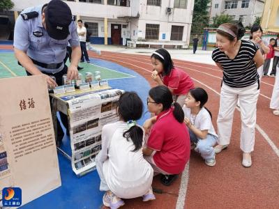 杨芳林乡：法治文艺进校园 普法禁毒护成长
