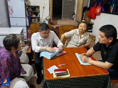 清单上门暖民心 精准帮扶惠民生——通山县民政局以专项整治为抓手入户送上“政策、幸福”双清单