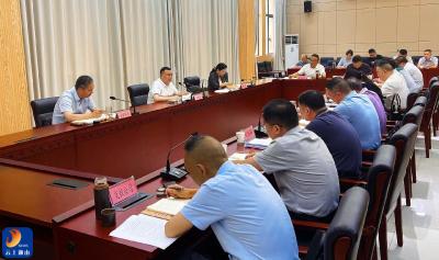 王功辉在全县经济工作分析会上强调：提高站位防风险 颗粒归仓保目标  全力推动经济运行提质增效