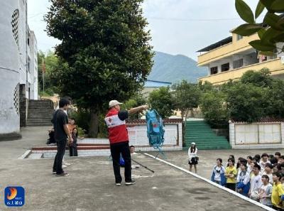 珍爱生命 谨防溺水 ——梅田中学红十字防溺水急救宣讲活动圆满开展