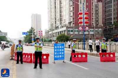通山公安护航高考：封半幅路  留满分情