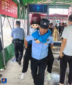 “码”上求助，警急护送！通山公安为骨折考生开启“绿色通道”