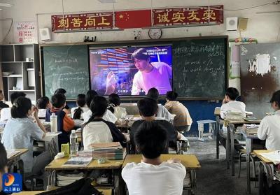 洪港镇：观影识毒护青春 校社联动筑牢校园禁毒安全防线 