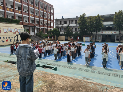 牢安全防线 守护生命成长 ——慈口中学开展防溺水安全演练暨宣誓签字活动