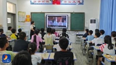 燕厦乡社区戒毒康复中心：视频观警示 无毒护青春  