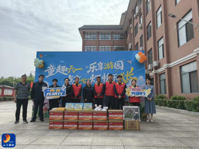 县特殊教育学校：开展庆六一游园活动