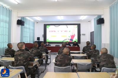 按下“成长重启键”：一堂走进通山县专门学校的法治必修课