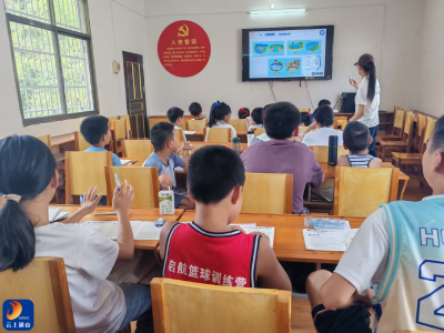 湖北大学“小书童”支教团：防溺课堂趣味多，守护童心“安全行