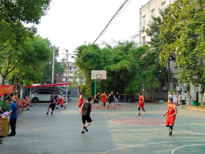 应城市财政局与陈河镇组织开展男子篮球友谊赛