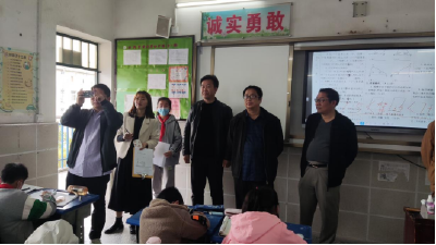 应城杨河镇中心小学开展安全主题黑板报评比
