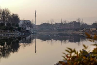 应城：昼夜温差达11℃ 专家推荐"夹心饼干穿衣法"