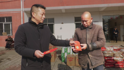 安陆市孛畈镇：乡贤献爱心 情暖福利院