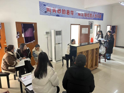 安陆市中等职业技术学校音乐教师为幼儿保育专业打造校本教材