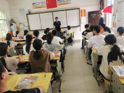 安陆市巡店镇：安全演练进校园 学生成长护安澜